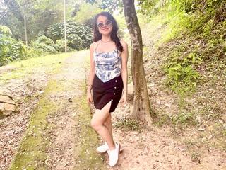 Deb0rahW0nka_ Live Cam live cam slender brunette