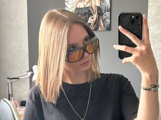 ElidaGonchoff Live Cam live cam Petite