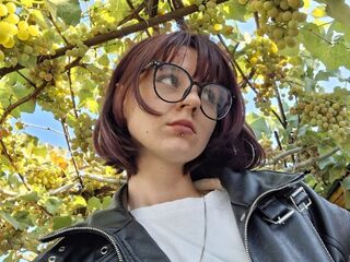 JuliannMunning Live Cam live cam loud moaning