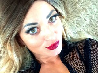 LionessoneForu Live Cam live cam party