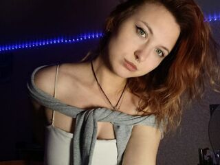 MaudieTuttle Live Cam live cam old+young 18