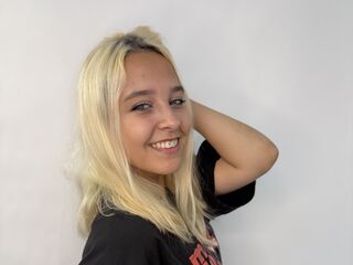 RussellGiuliano Live Cam live cam brunette girl