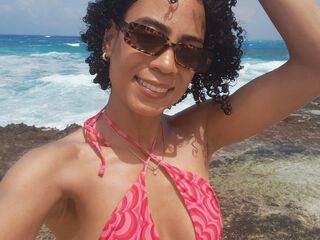 SophiaBond Live Cam live cam red head